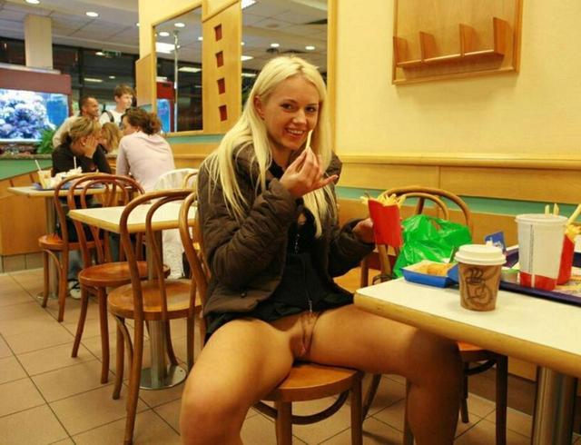 upskirt pictures in public upskirt pantyless mcdonald